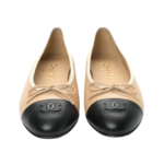 Chanel Beige/Black Leather CC Bow Cap Toe Ballet Flats - Image 3