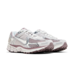 Air Zoom Vomero 5 'Chrome Platinum Violet' - Image 3