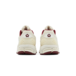 Air Zoom Vomero 5 'Valentine's Day' - Image 4