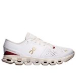 On running X 4 'Pearl Ivory'